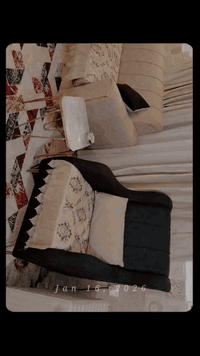 طقم كنبات • أسود وبيج • ٤ طاولات