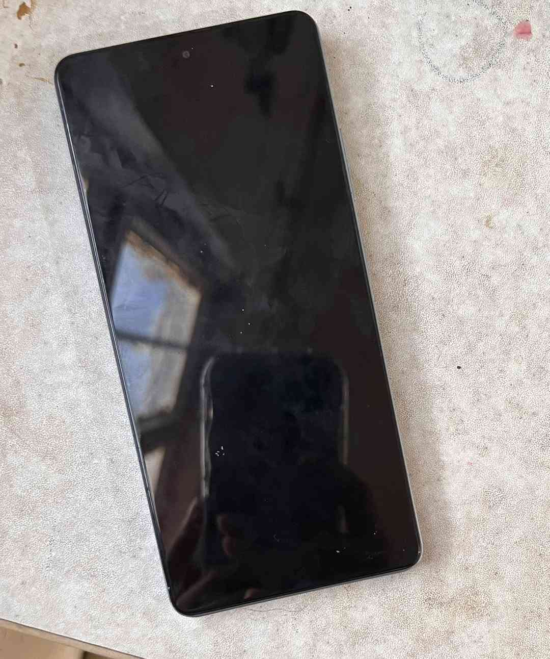 سلام عليكم ،،،جهاز poco x5 pro
جهاز نظيف وعملي 
بطاريه ٧٧٪؜
ذاكره ٢٥٦
منفذيين للشريحه
كاميرا تدعم 4k
مناسب جدا وسعره كذلك 
بي شخط بسيط ممأثر


**إذا كنت صاحب هذا الإعلان وتريد حذفه لأي سبب، رجاءا أرسل رسالة إلى الدعم الفني**