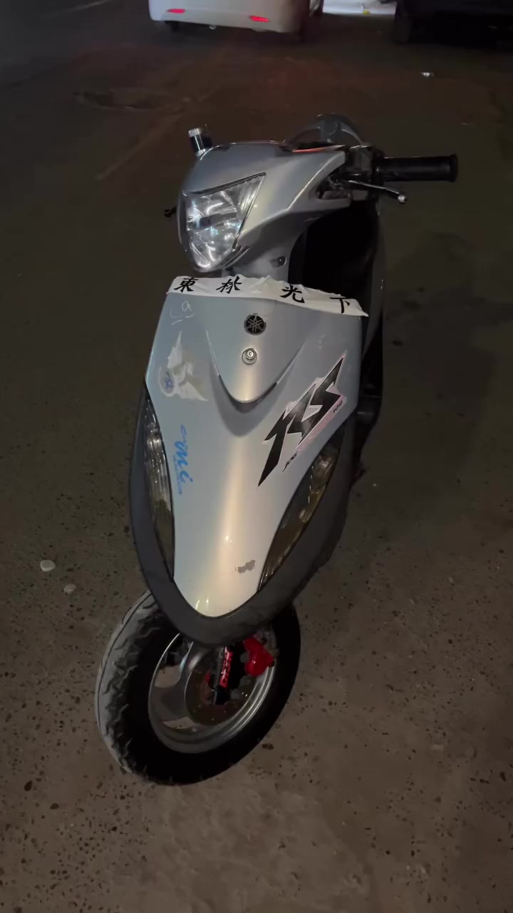 ماكس عدله حلوه الدراجه كلللها بلاديه من التاير للتاير المبدل بيها فقط سلف وجوزه فقط الباقي كله بلادي حته التاير كلها شغاله كهربائيات سلف هندر كلها وما مفتوحه الدراجه شعله الي يركبها ينصدم منها ومعدل دراجه نقصها سايق بس وحته العده لقمه وراسيه مال درنفيس البلاديه موجود بيها  مكاني كربلاء الروضتين 
رقم:***********
السعر:750بيها مجال 
ملاحضه:وصل معرض موجود و الدراجه صارلها 3 اشهر من طالعه بشهر ال11 يوم 15
