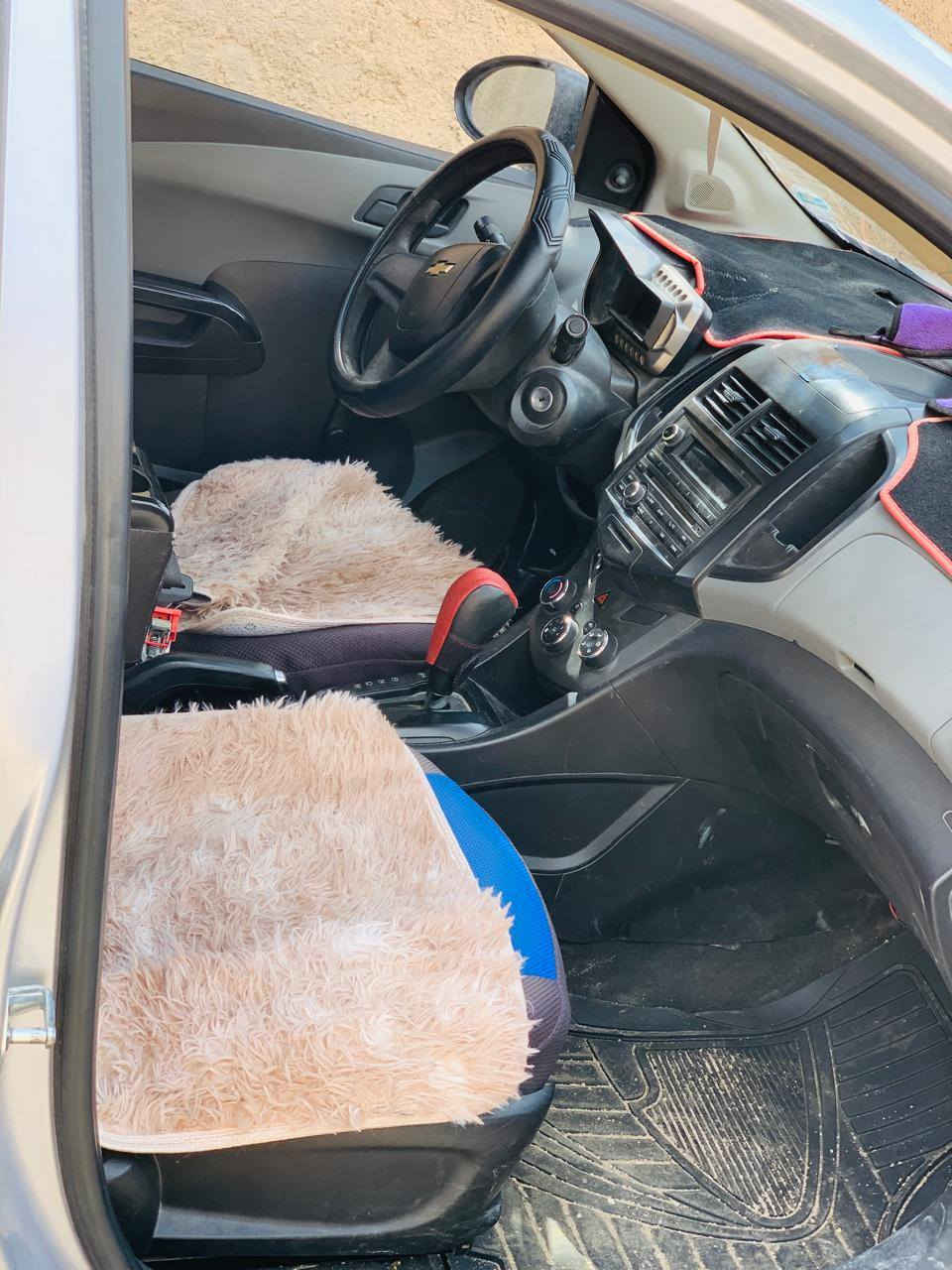 السلام عليكم ورحمة الله وبركاته
سيار للبيع
ترهم مرواس بسياره اقل من 70 ورقه
نوع السيار شوفلر سونك
موديل 2012
سياره بيها قطه وحده جاملغ خلف سايق بقي كشر كفاله
محرك كير كفاله
بيها بس براد دهن يذب دهن شغلت واشارات لامان مافتحته بس شوفته مصلح
ابيع ع حالاه سياره
تبريد تدفه ماشاء الله عليه
سياره بسمه سياره يريد تحول من تشتري كبال تحول شرط
استفسار
***********
ملاحظه سياره ماوصلت شي ولا حط سعر بالي
