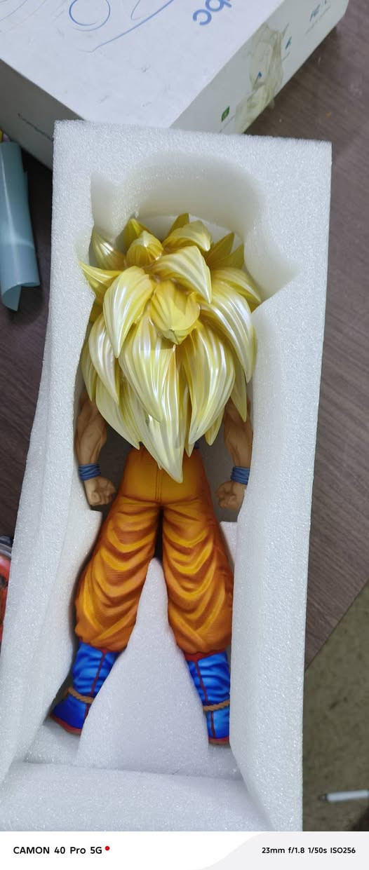 م
مجسم 
الطول ٣٠ سانتيم
***********
