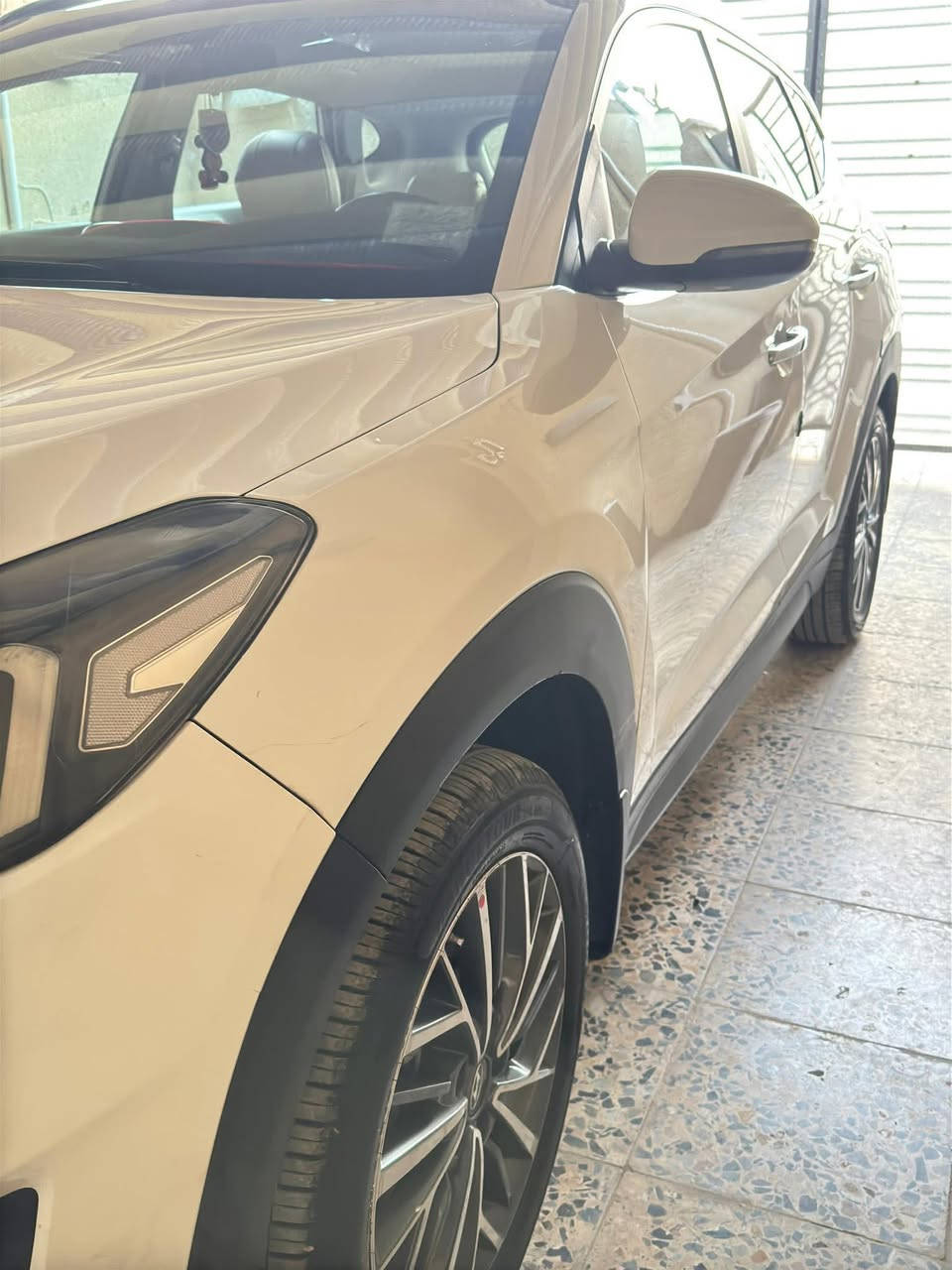 سلام عليكم توكسان 2020 فول 1/1  بنراما مكفوله ماشيه 87 كير ومكينه خير من الله تبريد ثلج  رقم بغداد بأسمي لوحات أنكليزي  سعر 220 وبيها مجال مكان النجف ***********
