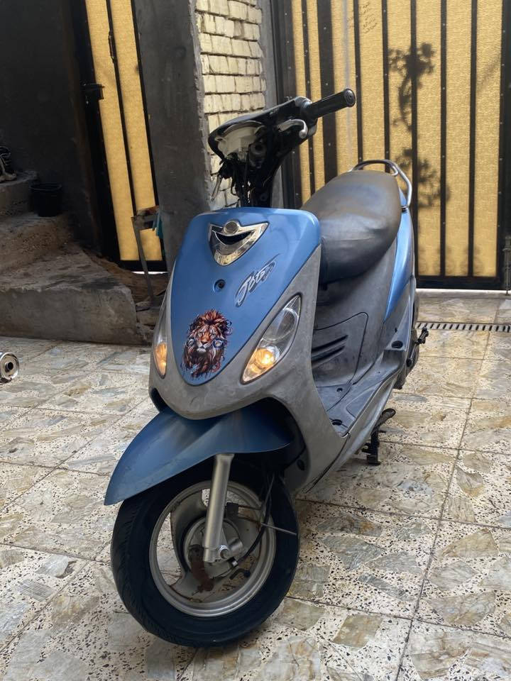 السلام عليكم ماكس قجمه بوشه 49 مفتوحه دراجة نكره سلف وهندر كلها بلاديه وملحه الملاحات ختم واحد كلها شغاله لايت موجود شغال وجديد وبك لايت واشاير يمنه يسره وسكنات حساس بريك هورن كيج بانزين قفال ستيرن كلها جاهزه دراجه دبلات جدد السعر 625 مكاني المعقل وهذا رقمي ***********
