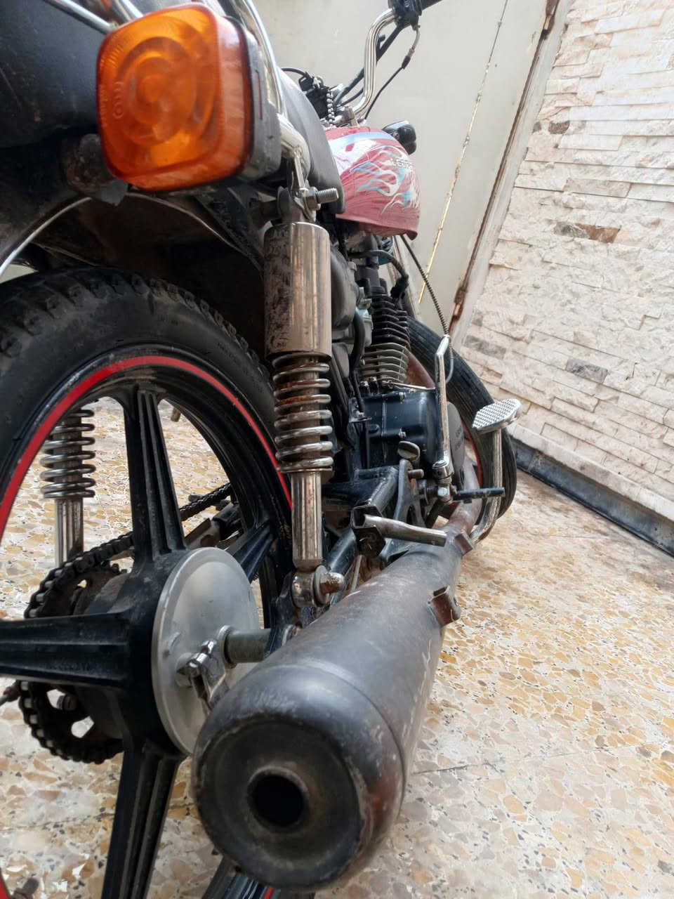 للبيع دراجه إيراني مكاني الشعب سعر 300
***********
