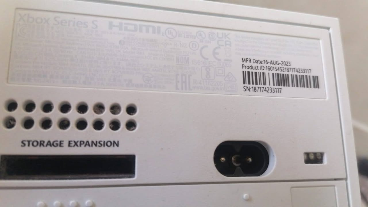 اكس بوكس سريس اس 512 للبيع
جهاز نضيف ويا ملحقاته كامله
السعر ٣٢٥ وبي مجال للشراي
للاستفسار *********** واتس
