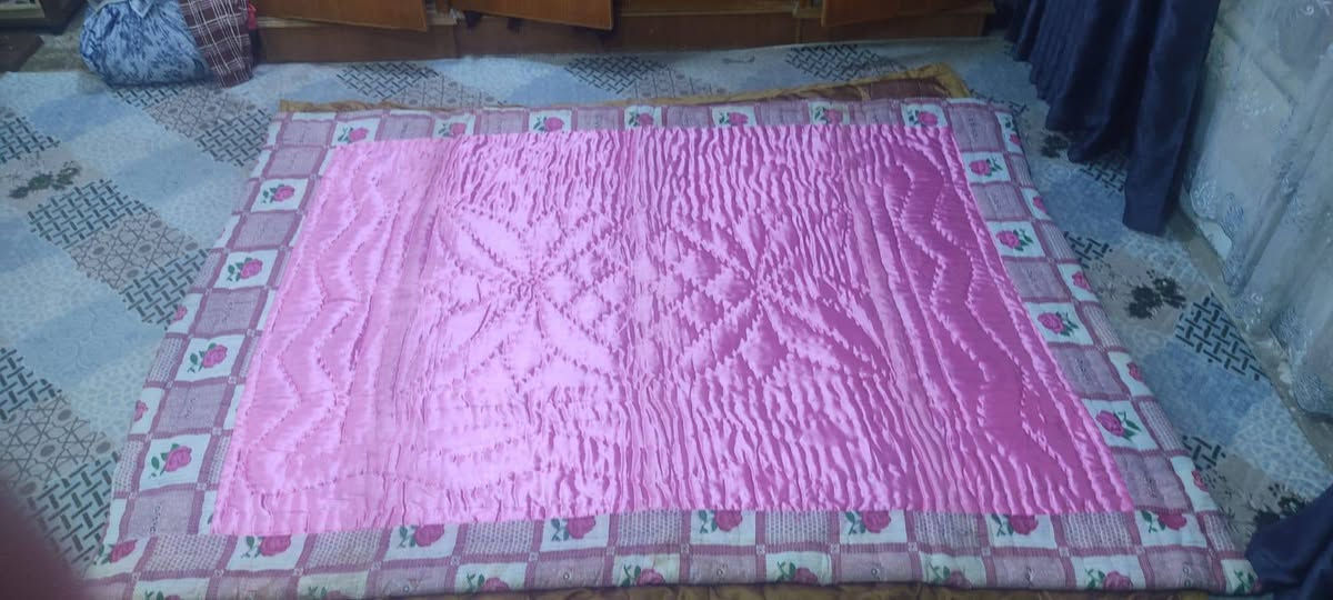 أغراض للبيع باسعار مناسبة 
الدواشك الواحد 10
الديباجات الواحد 8 اثنينهم 15
اللحاف الوردي 10
البطانيه 5


**إذا كنت صاحب هذا الإعلان وتريد حذفه لأي سبب، رجاءا أرسل رسالة إلى الدعم الفني**