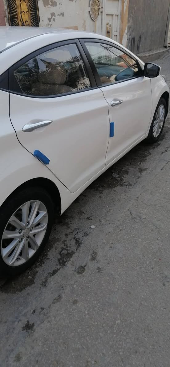 النترا خليجي ٢٠١٥ ١٨٠٠ رقم قادسيه الجديد ب اسمي بيها بابين ونصف من البنيد صبغ وملاحضات بسيطه للاستفسار الاتصال على الرقم *********** السعر ١١٥ وبيها مجال قليل
