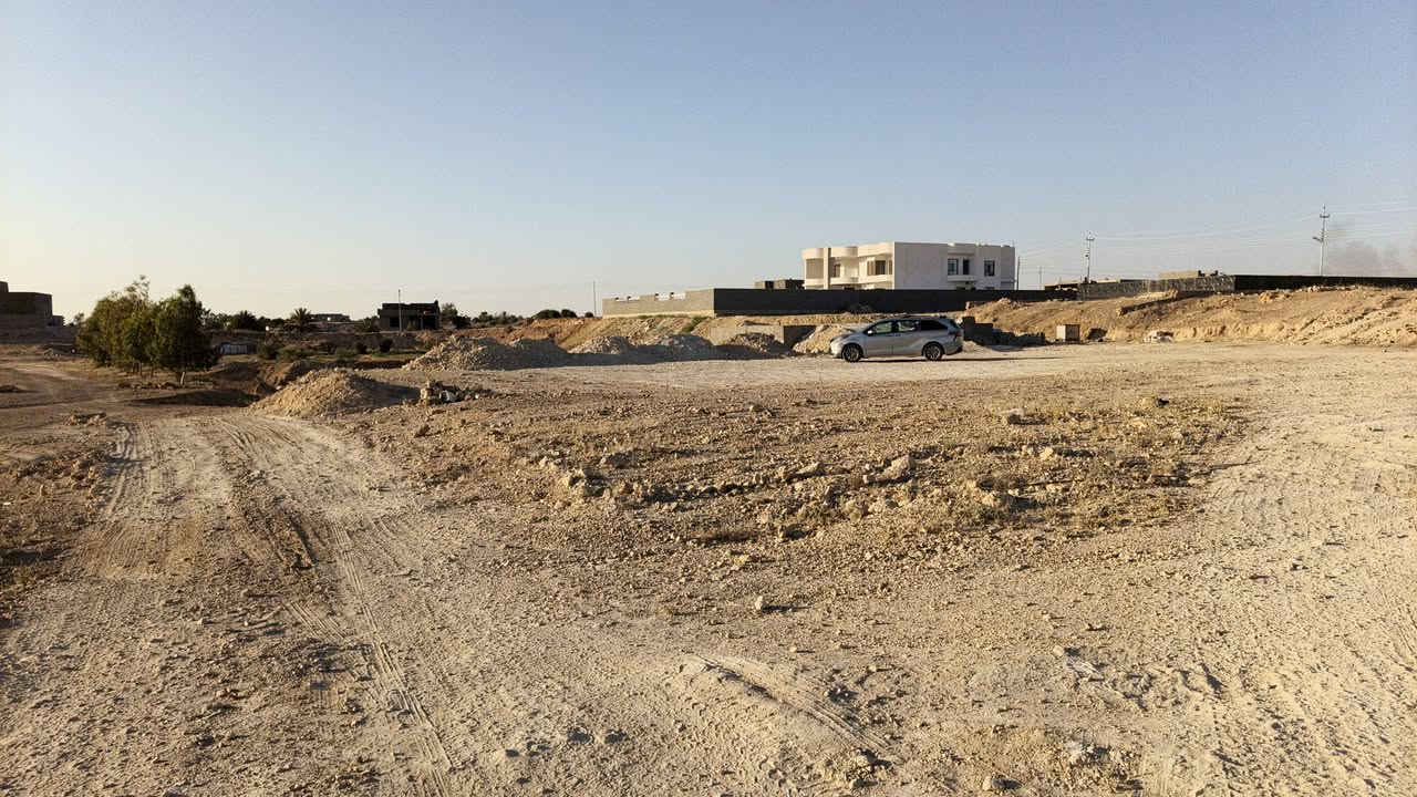 🏘️للبيع ...
قطعة ارض 
مساحة 1500 متر
مشمولة بالتطويب
واجهة 36 
نزال اكثر من 40 
لاين واحد شارع امامي وشارع خلفي 
المنطقة بناء وخدمات ماء وكهرباء
العنوان // الشاعي 
للاستفسار : مراسلة الصفحة او الاتصال على الارقام التالية ...
***********
*********** 
بأدارة : ابو مريـــــــــــــــم 
🌹🌹🌹🌹🌹🌹🌹🌹
