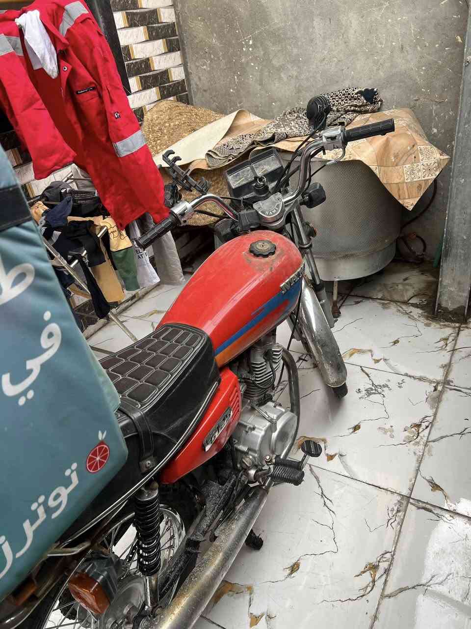 نامه شلامجه للبيع محرك غير مفتوح دراجه كامله مكمله اوراق بس اغسلها واطلع بيها رقم الهاتف *********** السعر 950 ومجال بيها بسيط
