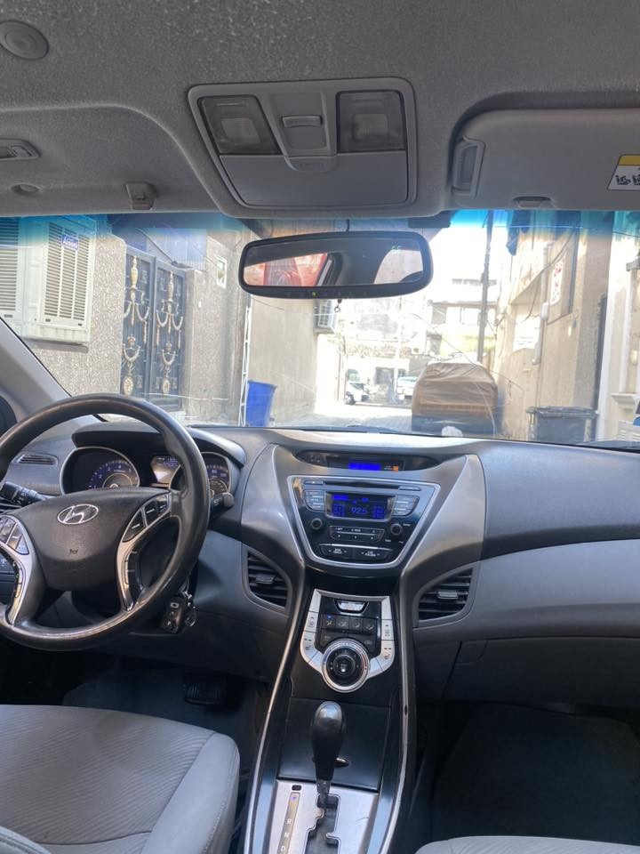 السلام عليكم النترا ١٣ وارد امريكي سيارة سرقة جاملاغ بدون حادث سيارة تخم تاير جديد صدر امامي جديد سيارة باسمي السعر ١٠٣وبيها مجال لرقم ***********
