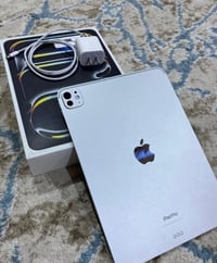 آيباد M4 ١١ انش • ٢٥٦ • بطارية ٩٦% ١٥٧ دورة