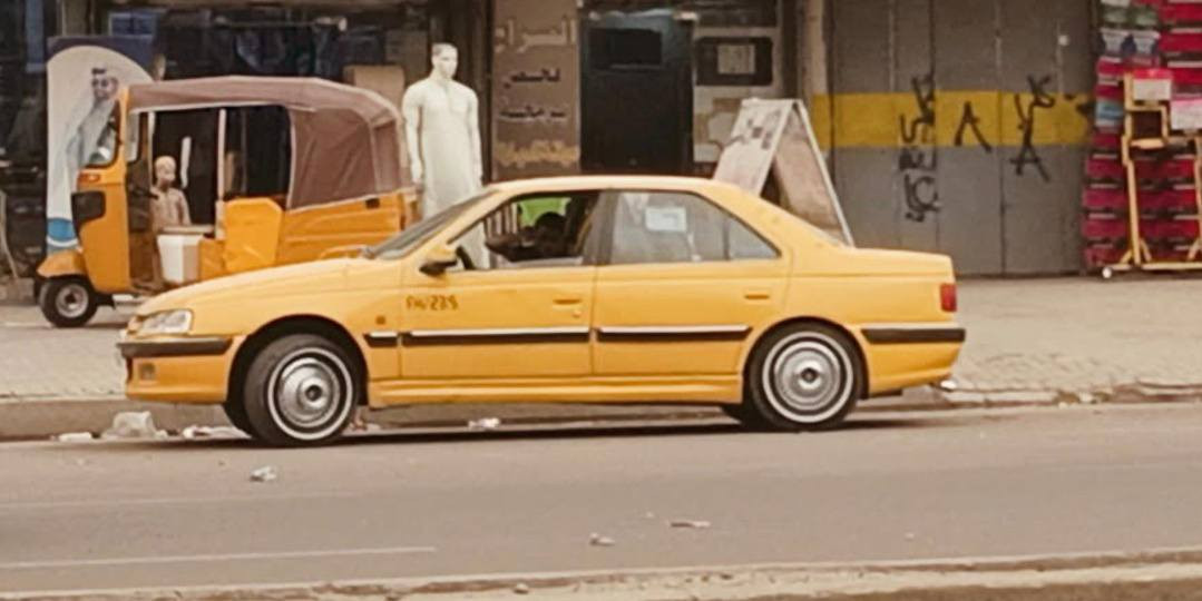 ﷽
الهم صلي على محمد وآل محمد
السلام عليكم
الأسم / بيجو باص
الون / اصفر غير محدد 
موديل / 2015
حجم المحرك / 1800 
تبريد ثلج 
كير / عادي
السعر / 35 وبيهة مجال 
1 / لايت لد 
2 / منضومه زنون 
3 / تخم تاير خط ابيض جديد 
4/ تخم كبات شوفر 14 
5/ دوشمه عام
6/ تخم تاير خط ابيض

بيها ضربة بل القمارة وبنيد مبدل بلادي فقط
كير مكينه صدر  كله كفاله
سنويه جديده شرط التحويل مشروع وطني بكل مكان تتحول‏
‪***********‬‏
