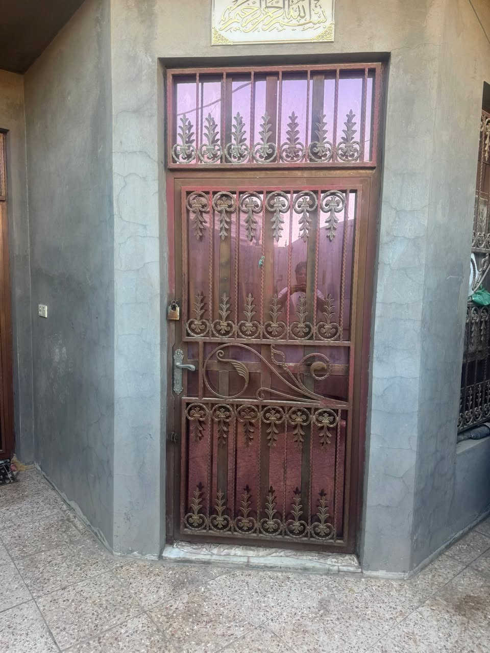 دار سكن طابو صرف مساحه 125 بناء حديث 
طابق واحد بناء طابوگ غرفه نوم هول مطبخ 
استقبال مجمعات صحيه كراج سياره 
ارضيه مرمر جدران سيراميك خدمات 
مي كهرباء شارع مدارس بصفك 
ابو غرق حي الحسين قريب من شارع حله كربلاء 
الأستفسار الأتصال 
***********

‭***********‬
#الدار_المعموره_للعقار 
ملاحظه//من لديه عقار ويرغب بالبيع مراسلت الصفحه او الاتصال

