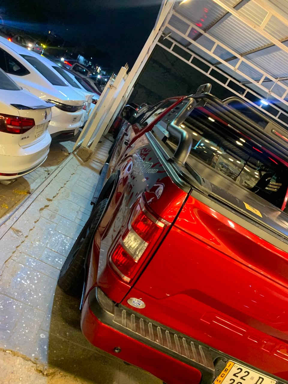 السلام عليكم للبيع او المراوس فور f150 السياره فرل مراصفات لون ماروني مميز كلش كلش حلوه بهواي احلى من الصور بيها حاملغ وبنيد السياره فول نظافه ترايك من الفاو الزاخو رقم أربيل تحويل ثاني يوم كتاب تضليل بيها السعر 195 وبيها مجال *********** العنوان المنصور دور السود مقابل سكه القطار
