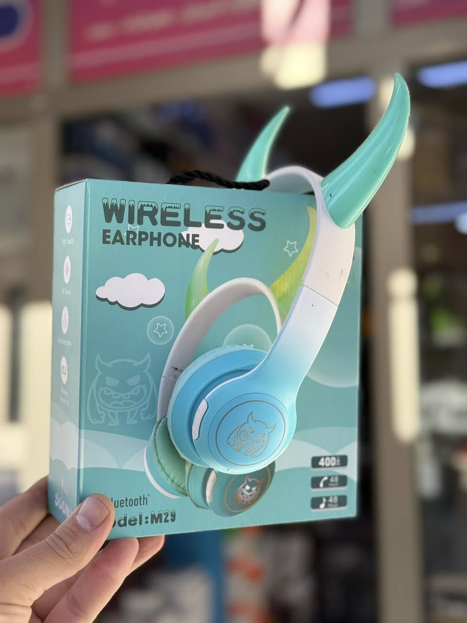 ▪️ سماعة طوك بلوتوث ، بناتي 
▪️ متوفرة بثلاث الوان ( وردي ، بنفسجي ، بحري ) 
▪️ نوعية ممتازة وضمان تجربة 
▫️سعر القطعة 7000 دينار فقط 

➖➖➖➖➖➖➖➖➖➖➖➖➖➖➖
❇️ يتوفر 🚚 توصيل لجميع المحافظات 🔥
للتواصل : متواجدين فقط على الواتساب 
*********** طارق
او الانستغرام https://www.instagram.com/moon_ligth100?igsh=emYyeWVheXUyaHk0&utm_source=qr
➖➖➖➖➖➖➖➖➖➖➖➖➖➖➖
العنوان 📍 : هيت - الجمعية الاولى - ( شارع حامي حميد) ( مكتب مون لايت moon light ) مقابل مجمع الملكة - مجاور مكتبة اقلام
