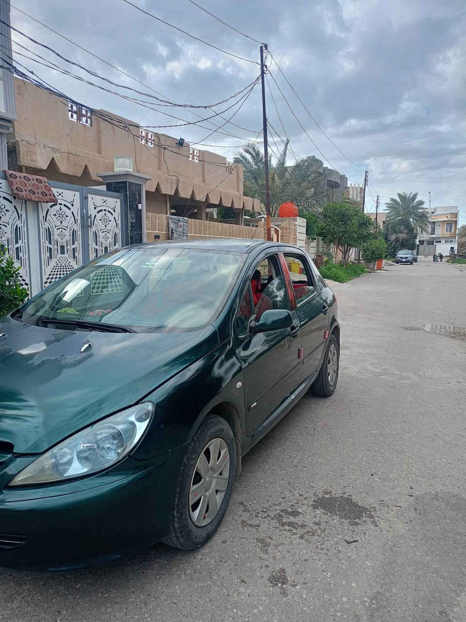 السلام عليكم بيجو 307 رقم بغداد سنويه لغايه شهر2028/12تبريد ثلج مكينه بيه صرف بيه رشات صبغ ابيع حزام السعر40 وبيه مجال مكان السياره ديالى بعقوبه  ***********
