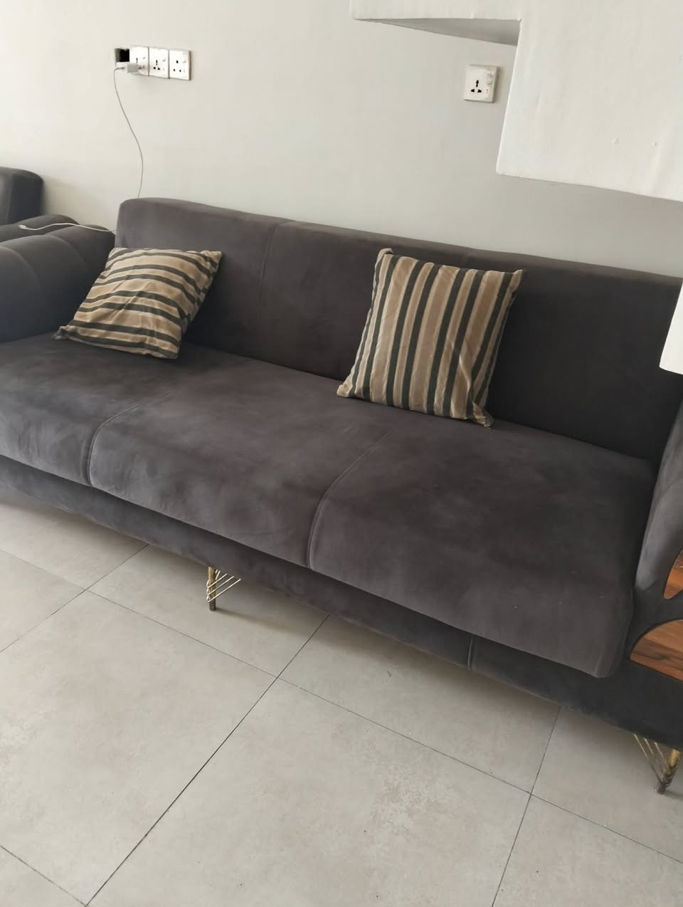 تخم تركي مخزن ٨. مقاعد نظيف جداً اي ضرررر مابي 

مكان حي العامل بغداد


**إذا كنت صاحب هذا الإعلان وتريد حذفه لأي سبب، رجاءا أرسل رسالة إلى الدعم الفني**