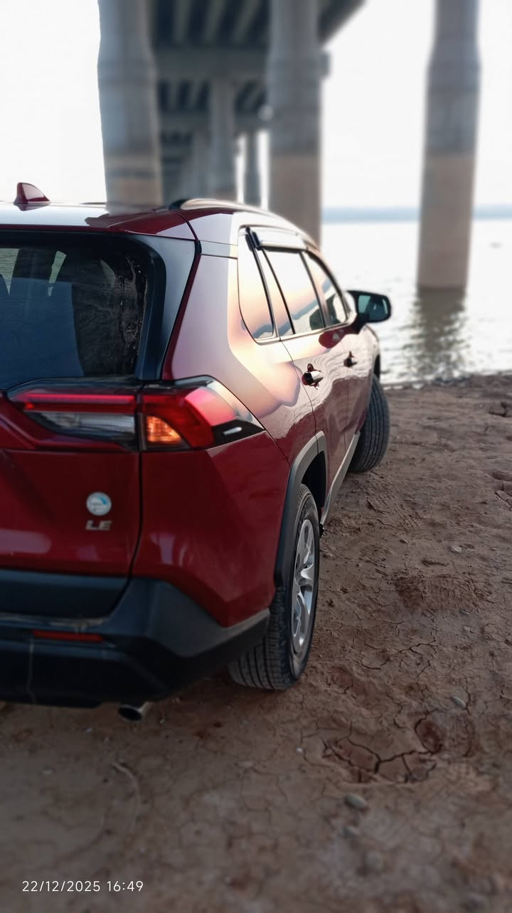 سلام عليكم تويوتا راف موديل 21 وارد امريكي ضرار  بل جاملغ السكن الباقي مكفول كفاله محرك 2500 مكلف بل نشر بقي التفاصيل يم صاحب السياره ***********
