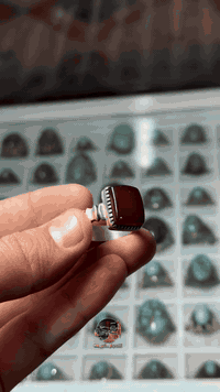 عقيق يماني كرزي في منتهى الجمال صياغة يدوية مقاس "24" 07719848426