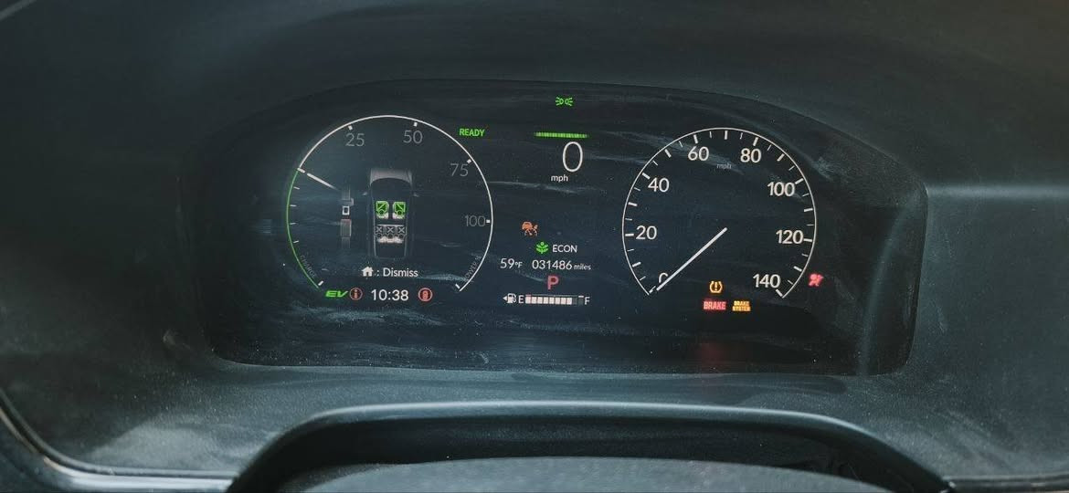 بسم الله الرحمن الرحيم 

السلام عليكم هوندا Crv sport 
مرقم بغداد 
سياره سليمه بدون اي قطعه ولا قطعة صبغ بالسيارة سياره جديده بمعني الكلمه من كلشي جاهزة 
السيارة ماشية 31000
السعر220 وبيها مجال قليل
رقم 

***********
