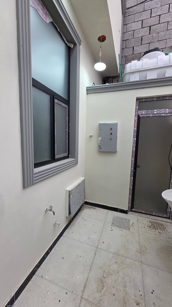 #اسعد_اسعد_الله_اوقاتكم_بكل_خير⁉️👋
دار سكن للبيع 

#مساحه::110متر 

#العنوان::البصرة أبو الخصيب منطقة أبو جوزي مقابيل كبت أبو جوزي وطب 

#جنس_العقار::طابو مالك صرف زراعي باسم عراقي 
سند 25 وكالة ونصخ من الطابو ومكاتبة من المالك مباشره 
#يحتوي البيت على غرفتين٢ منام كبار 
وديوانية 
ومطبخ وصالة 
وصحيات داخلي وخارجي 

شارع 8م
بناء بلوك 

جميع الخدمات متوفرة ماء كهرباء مدارس نت كلشي قريب على 
#السعر((70مليوان وبي مجال ))
#اللاستفسار::إلا تصال على الهاتف ☎️ 📞 
☎️((***********))☎️
