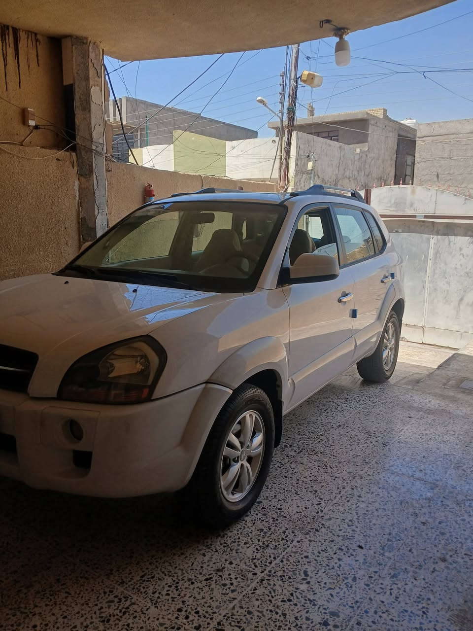 سلام عليكم
توسان 2009رقم أربيل سنويه وارقام جدد 2030
تريد تحويل أو وكالة 
محرك 6سلندار 2700
مكفول صبغ ضربه تبديل 
سياره حلوه جديده كهربائية كل شغال
السعر 108وبيه مجال 
المكان بغداد المدائن 
***********

