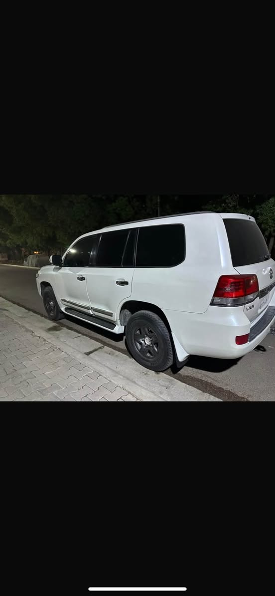 سياره لاندكروزر درع مصفحة تصفيح B6 شركة ابابيل السعد محرك 8 سلندر كاز سياره ٢٠١١ محدثه داخل وخارج ٢٠١٩ حداديه كامله   تخم تاير  سليمانية بيه وكالة عامه
السعر 180 وبيها مجال
اتصل على الرقم ***********
#مكلف بالنشر
