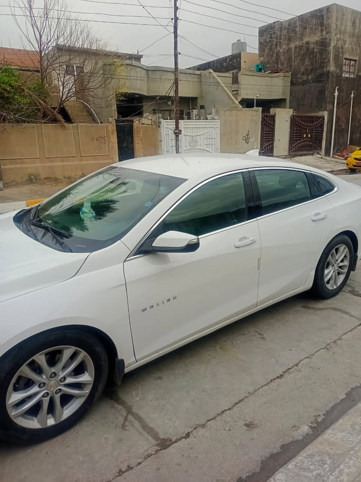 ماليبو للبيع و المراوس رقم السليمانيه دولي سنويه جديد بيها بطاقه بنزين شرط الوكاله والتحويل سياره  جديده كير ومحرك بالشرط كير أوتوماتيك سعر 85 ورقه هذا رقمي *********** مكان سيارة كركوك 
 
موجوده صور الحادث ….
