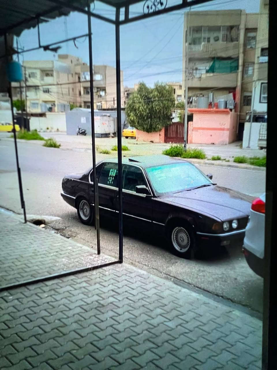 سلام عليكم بي ام للبيع 730بيلاد 6سلندر گيرتوماتيك تبريت تتفيه
 بدون ضربه رقم أربيل شرط تحويل وكاله موديل1993
سياره جاهزشرط مكان كركوك سعر 50قفل قفل بدون معامله 
رقم موبايل***********
