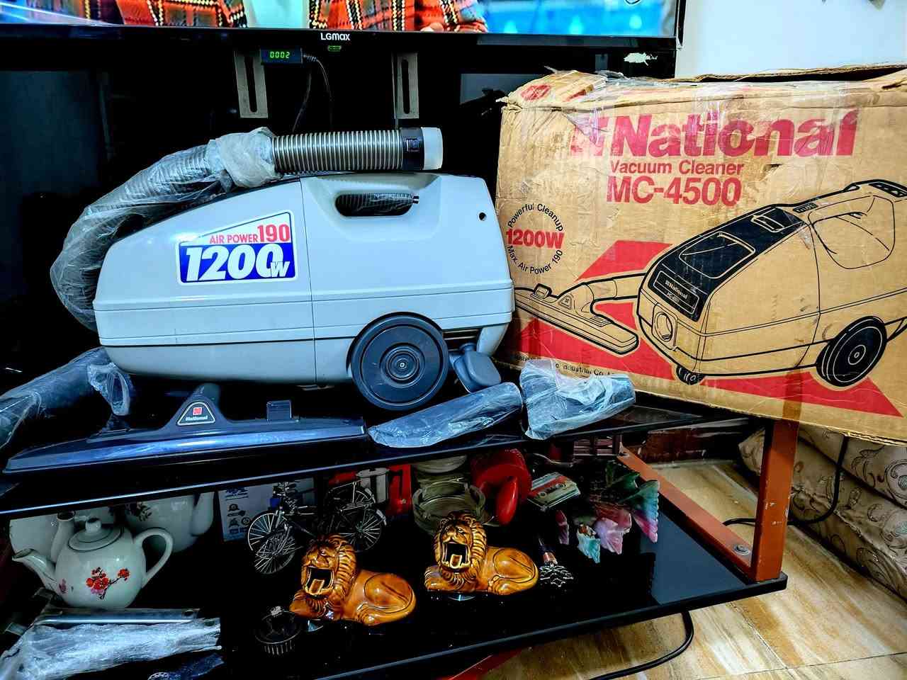 مكنسة ناشينول استخدام قليل جدا
للبيع للاستفسار مراسلة الصفحه او الاتصال *********** يوجد توصيل لكل محافظات العراق
