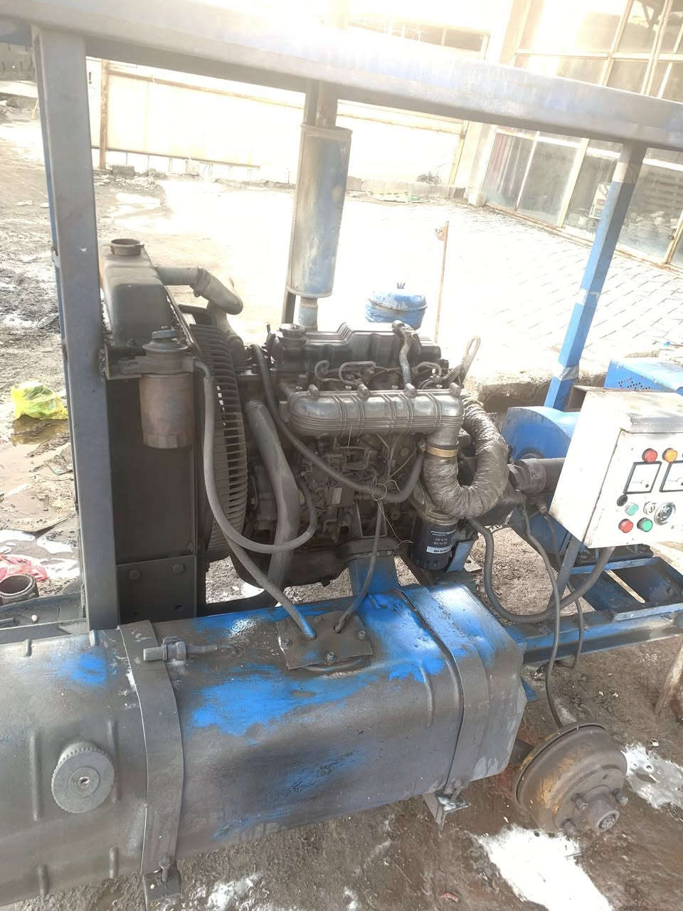 مولد كيا 30 كي في ثري فيز محرك 2701 لا صرف ولا تبخير راس توليد بلادي  السعر 13ورقه.  مكاني بغداد الامين الثانيه 
***********
