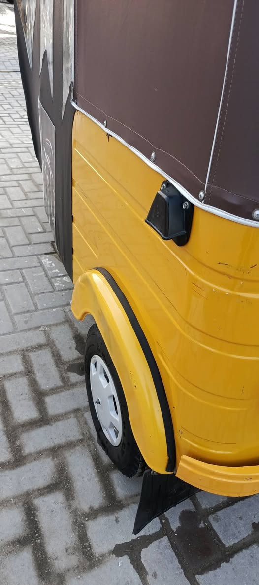 سلام عليكم من رخصت الكروب تكتك البيع مديل 2019شهر 11يوم 7 التكتك كفاله عامه لا ضربه واله صبغ التكتك من الخير احله من الصور بعد دوشمه جديده سفريات اليت زنون بدون سيبايه مكاني بل بياع شرطه الخامسه السعر 6800وبيه مجال النتصال عل رقم ***********مامتواجد عل فيس
