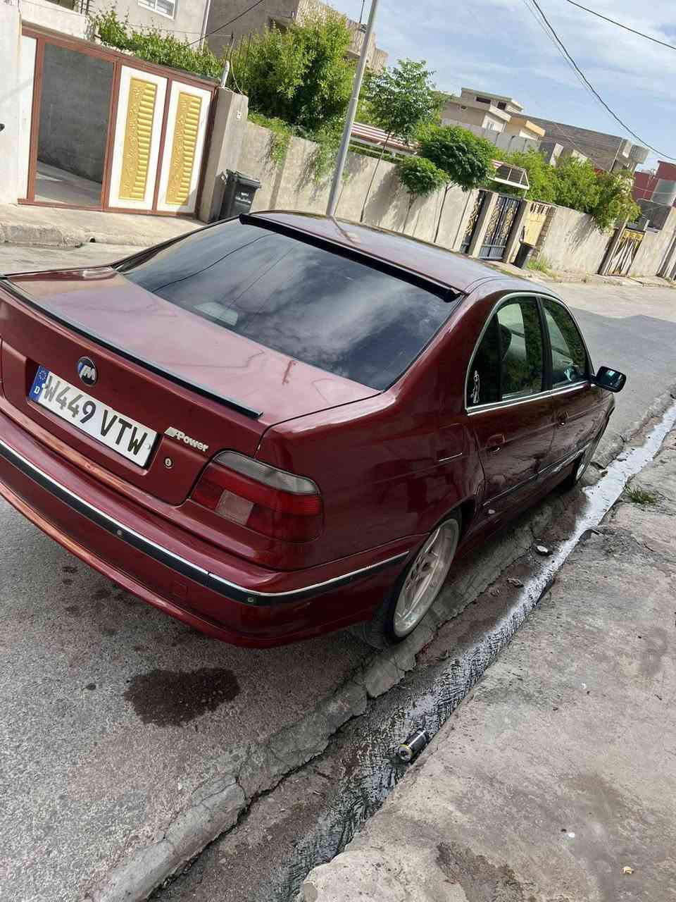 BMW 2000  
مكينه ٥٢٥ 
غرامه شرط  سفر 
بيها سبغ 
منافس ابراهيم خليل اكر, نينوى


**إذا كنت صاحب هذا الإعلان وتريد حذفه لأي سبب، رجاءا أرسل رسالة إلى الدعم الفني**