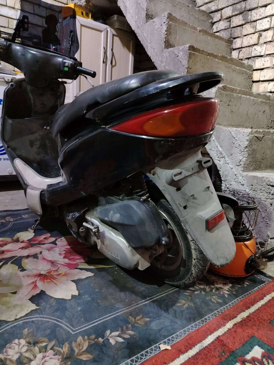 سلام عليكم بريز ياباني نكره سلف بكل وقت تضيفه نقص بس ستان تعليك كلها شغاله سعر ٤٥٠ بيها مجال بغداد الحبيبيه ***********
