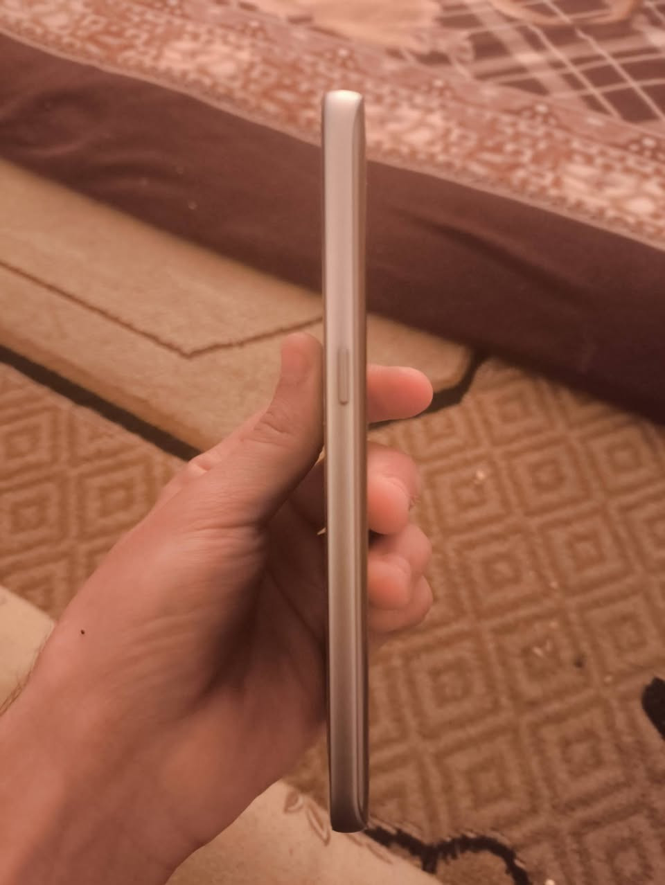 السلام عليكم ورحمة الله وبركاته
تليفون سامسونج S7  نضافه 80 بالميه كلشي يشغلك اللعاب تصفح ذاكره 32 للبيع سعر 100 وبي مجال سبب البيع عندي جهاز ثاني
مكان ديالى بعقوبه
رقم ***********
