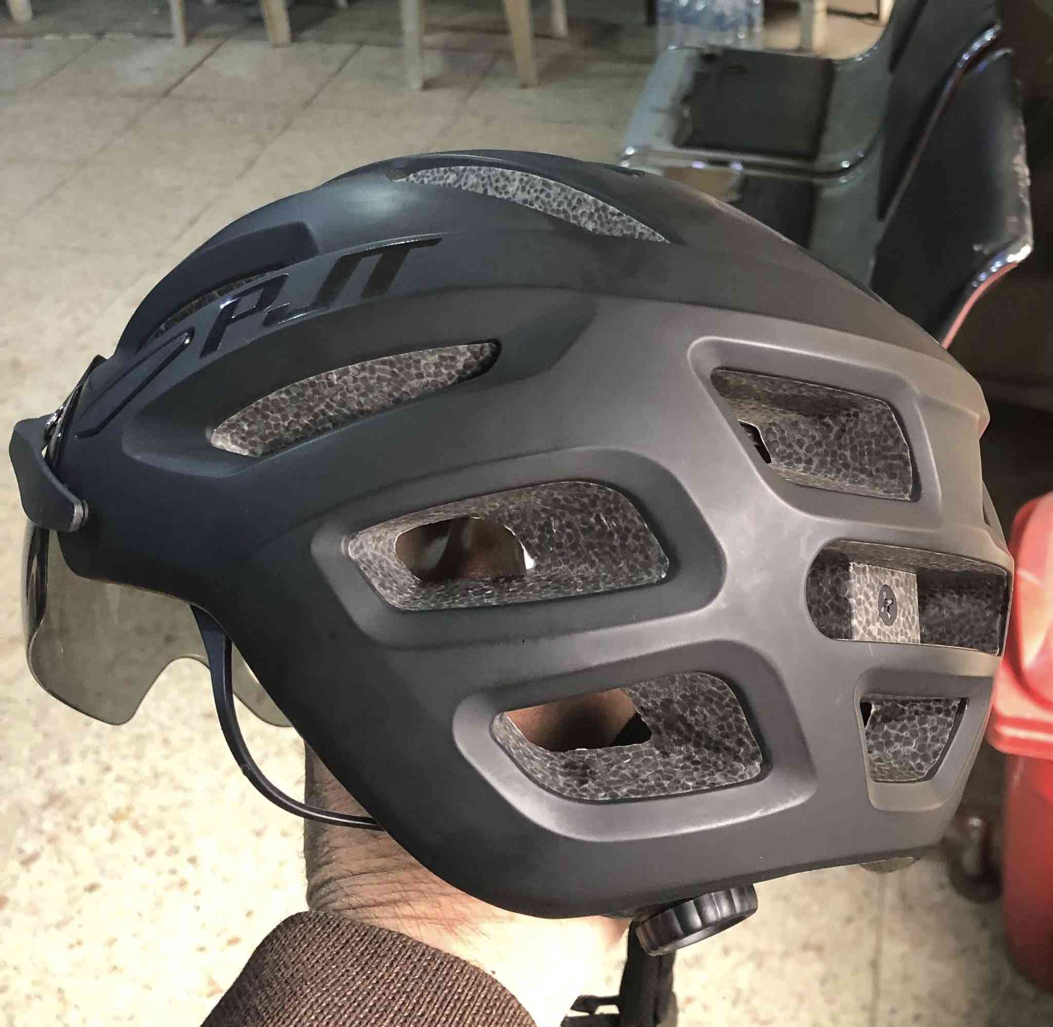 خوذه للبيع قياس لارج تحتوي على نضاره مع شمسيه تركيب سعر ١٥ الف مستخدم


**إذا كنت صاحب هذا الإعلان وتريد حذفه لأي سبب، رجاءا أرسل رسالة إلى الدعم الفني**