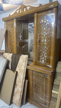 ميز تواليت • جديد • توصيل الموصل