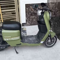 دراجه R900 للبيع شهرين من طالعه من الوكيل حيل نضيفه 07815128159