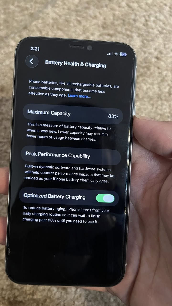 سلام عليكم ايفون ١١ برو فقط الجهاز لا مفتوح ولا مصلح ما مبدل بي شي ابد جهاز نموذج M بطاريه ٨٣ ذاكرته ٢٥٦ الجهاز وضيف كلش و مابي اش كسر او ضرر سعره الجهاز ٣٠٠ وبي مجال مكاني كركوك رقمي هاذ ***********
