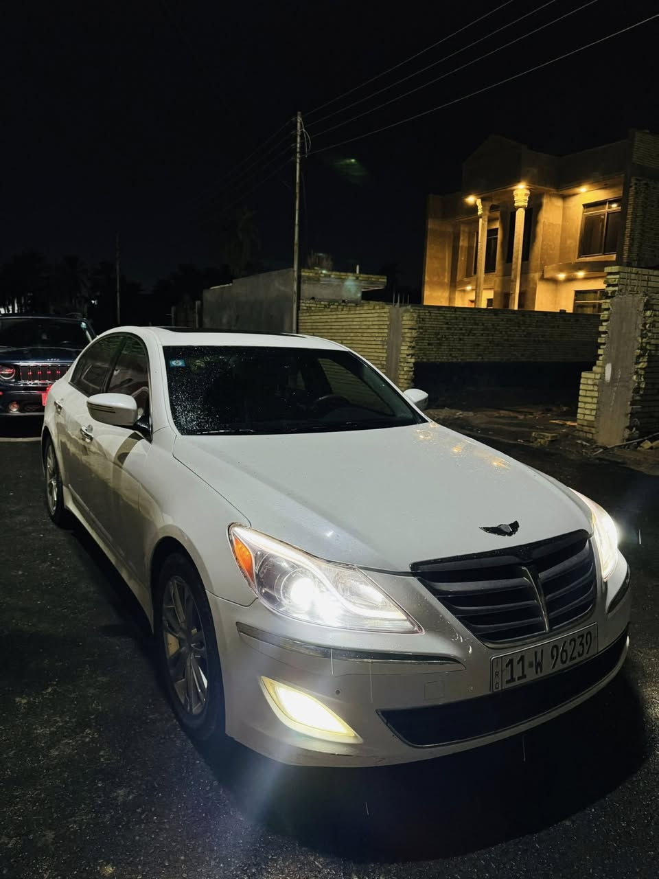 جنيسس 2013 محرك 3800 وارد امريكي حادثها فقط جاملغ ايسر  بدون شاصي وبالعراق بيهة باب خلفي عكس السايق بي بارد فقط بدون صبغ السيارة فتحة وشاشة وحساسات ومري شفط وخزن كشنات وكير ومحرك مكفولات مكاني ( ميسان -العمارة) (السعر 135) وبي مجال
***********
