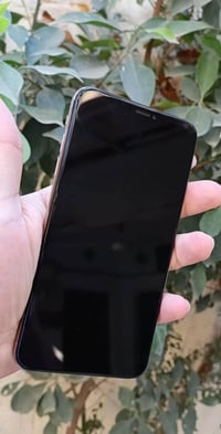 آيفون XS ماكس • ٢٥٦ • بطارية ٧٧٪
