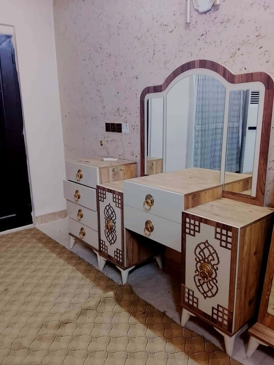 غرفه نظيفه كلش  10 قطع
السعر 550
***********
