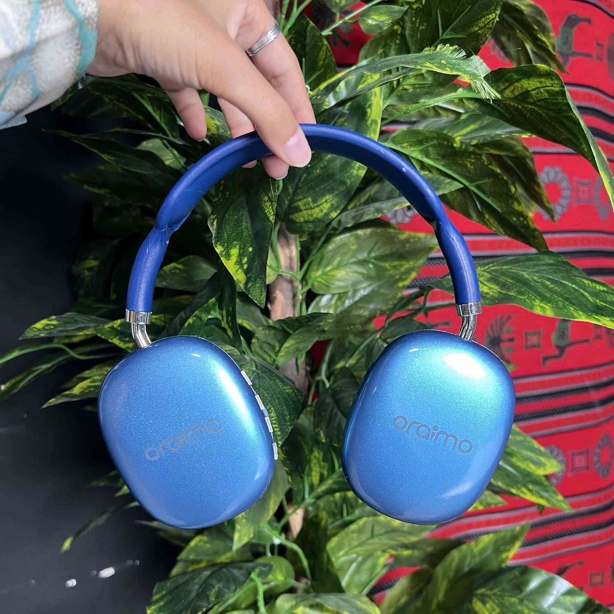 صوت نقي، راحة مثالية، وسعر ما يتفوت! ✨🎧**
لكل محبي الموسيقى، الألعاب، والدراسة.. سماعة Oraimo I12 اللاسلكية (Pure Bass) وصلت لتغير تجربتكم اليومية! تجمع بين الأداء العالي والتصميم المريح اللي يخليك تنعزل عن العالم.
 🔥 ليش سماعة Oraimo I12 هي خيارك الأفضل؟
 صوت سينمائي متكامل: مزودة بسماعات HiFi ديناميكية عملاقة بحجم 50mm تدعم ترميز AAC / SBC، يعني أدق النغمات والتفاصيل حتسمعها بوضوح.
 تقنية Pure Bass:عيش تجربة البيس القوي والمتوازن بدون أي تشويش.
 راحة لا تصدق: وسائد أذن ناعمة وقابلة للدوران لتناسب حركة رأسك وتضمن الك الراحة حتى لو استخدمتها لساعات طويلة.
 بطارية قوية: استمتع بـ 6 ساعات من التشغيل المتواصل لشحنك اليومي.
 ذكاء وسرعة:تدعم المساعد الصوتي (Siri و Google Assistant) وبلوتوث سريع ومتوافق مع كل أنواع الموبايلات والشاشات.
 ميزة مضافة:تصميم عازل للضوضاء المحيطية (Passive Noise Isolation) بشكل ممتص يقلل الهوسة اللي حولك!
💰 العرض الأقوى لفترة محدودة جداً:
 السعر: 16 ألف دينار عراقي فقط!
 التوصيل:مجاني  لجميع محافظات العراق من الشمال للجنوب! 🚚
📦 محتويات العلبة (السماعة اللاسلكية، كيبل شحن USB سريع، دليل المستخدم).
⚠️ الكمية محدودة جداً وسرعان ما تنفذ!
لا تضيع الفرصة واطلبها الآن.. راسلنا على رسائل الصفحة أو علق بـ "تم" وتواصل وياك مباشرة ! 
 #العراق #بغداد #البصرة #اكسبلور البصرة, العراق


**إذا كنت صاحب هذا الإعلان وتريد حذفه لأي سبب، رجاءا أرسل رسالة إلى الدعم الفني**