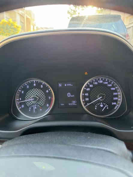 النترا (2019) خليجية.                                                🔴(السيارات على ايدي من شتريتها زيرو)🔴
ماشية (53 الف) كم 
على ايد وحدة من اشتريتها زيرو
رقم بغداد جديد تحويل ثاني يوم باسمي
بصمه تشغيل 
حساس امامي خلفي 
بصمه بالابواب الاماميه..
جنطة ذكية تفتح عند الاقتراب وفتح عن بعد..
نظام ترحيب بالسياره عن قرب..
محرك ٢٠٠٠...دوش
تبريد قطعتين...
ثلاث انظمه قياده
(سبورت ونورمل وايكو)
نظام تشخيص العطل عن طريق الشاشه
يدات نيكل..
لدات باليدات..
لدات أماميه 
فتحه سقف 
مري ترحيب شفط
اشاير بالمري 
ويل كب
شاشه تاب اصلي 
ابل كار بلي أندرويد أوت (وايرليس)
كامرة  خلفيه دوارة 
صبغ بالبنيد (طلقة) على كد شبر (صورة موجودة)
السعر 155$ وبي مجال  
السيارة كلش نظيف 
للاتصال/***********
مكان السيارة: بغداد/ الغدير/ ساحة ميسلون
