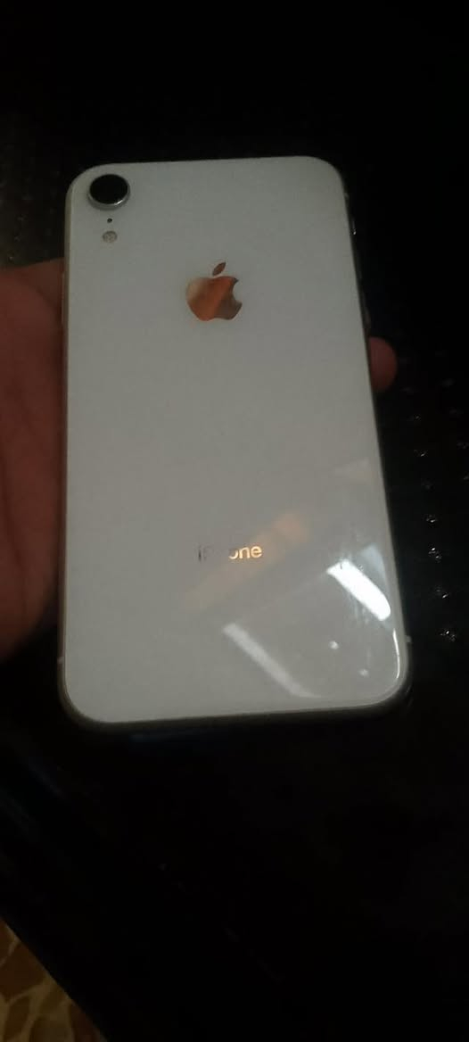 السلام عليكم آ
آيفون   Xr

الذاكره ٦٤

البطاريه72

الجهز مامفتوح 

فقت فيس إيدي واكف 

ول كأمره أشويه تهتز 

السعر ١٤٠. أو يي مجال


**إذا كنت صاحب هذا الإعلان وتريد حذفه لأي سبب، رجاءا أرسل رسالة إلى الدعم الفني**