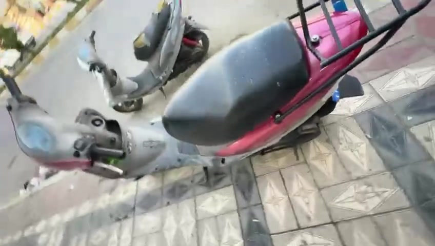 ماكس منغولي للبيع مطلعها بيدي من لحاويه شادلها كفرات تجاري البلادي ضامهن 
دراجه ناعمة وحلوه 

مكاني ناصرية:حي سومر_ قرب جامعه العين 

متواجد واتساب ***********
