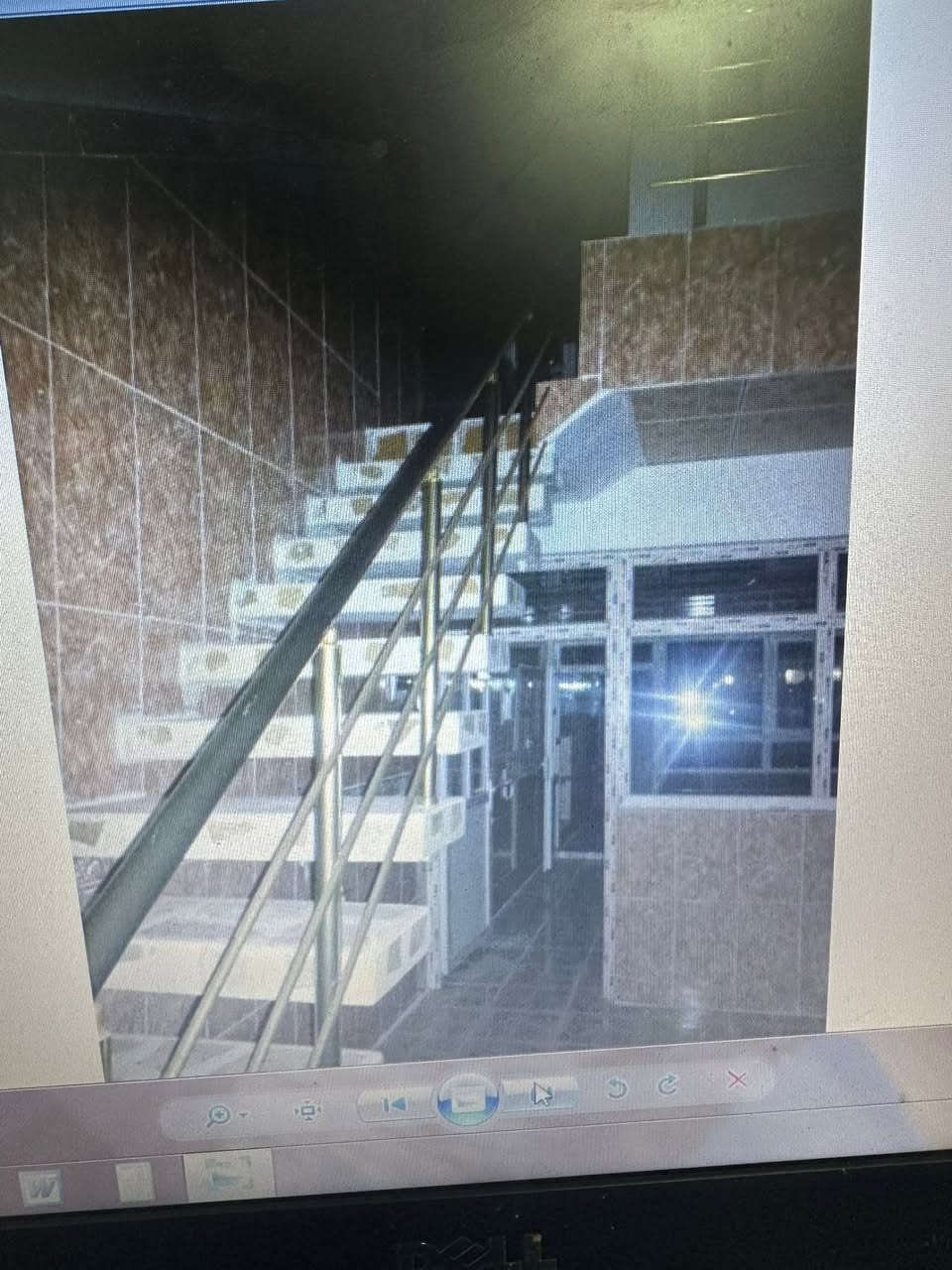 عندي بيت ايجار في منطقه بينج حساروك قريبه عل صفحه مجدي مول او خلف مجدي مول تقريبا بيت مساحته 125 م موتته كامله ايجار بيت 500$ اتواصل عل واتساب 
***********
