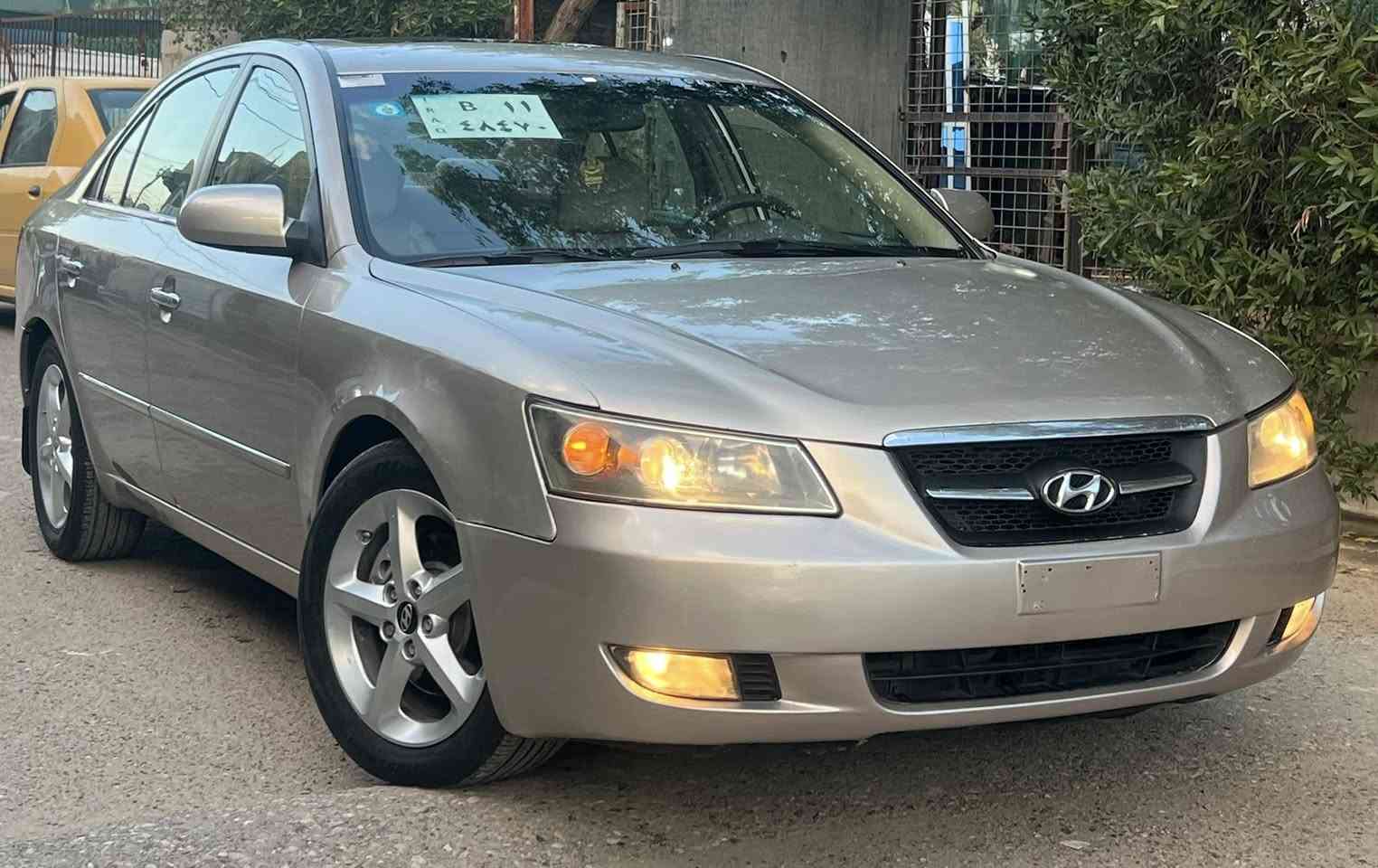 السلام عليكم ورحمة الله وبركاته هونداي سوناتا
موديل 2008 امريكي ماشيه 188 الف (بيها اربع مكانات صبغ بدون دواخل )فول موصفات واحد عله واحد لمتد فتحه كشنات جلد هيترات بل كشنات 6 سلندر كير ومكينه  قبل شهر من شديتهن بعدهن زيرو مكفوله من البخار او الراجز او التنقيص تبريد ثلج صدر امامي او خلفي جديد كهربائيات كل شغاله كاعيه جلد داخل كلش حلوه رقم بغداد دولي بسمي هزه سنويه باقي عله ستلام الوحات جديده شرط التحويل مكان السياره بغداد  السعر 105 وبيها مجال الشراي رقمي *********** شراي ينتصل ويدلل
