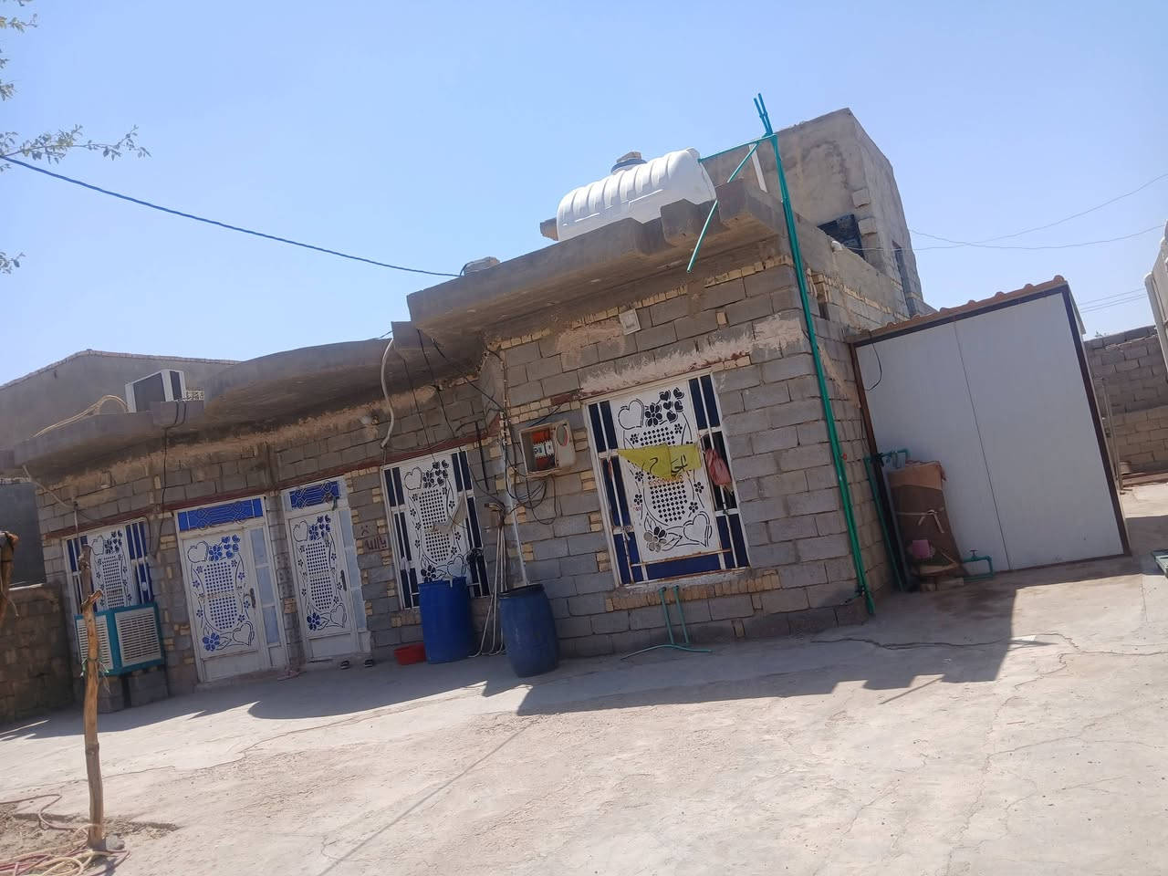 السلام عليكم بيوت 2 للبيع المكان حي الحكيم الثاني للاستفسار عن البيوت الاتصال على التالي : 
***********

مكلف بالنشر
#ادمن_وافق
