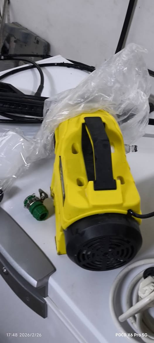 ضاغطة غسل ملف نحاس نوع (Dortmund)استعمال قليل مع كامل ملحقات 
2600W.....265بار
 220V
السعر 60وبيها مجال 
 ***********
 ***********
